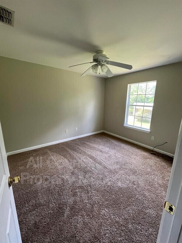 Photo - 630 Mississippi St