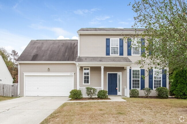 Building Photo - 15327 De Havilland Dr Rental