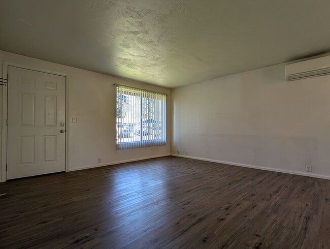 Photo - Great 3-Bed/1-Bath Home In Santa Clara Area!