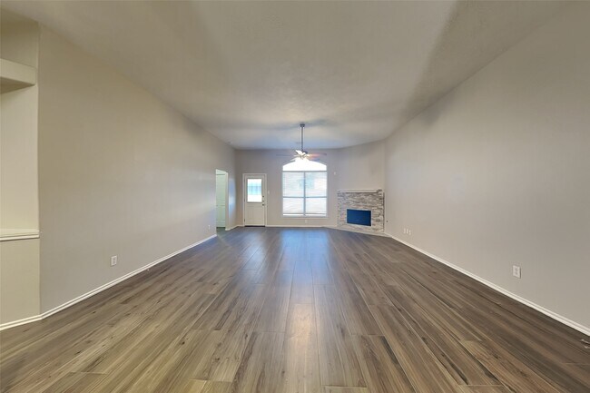 Photo - 5409 Balmorhea Dr