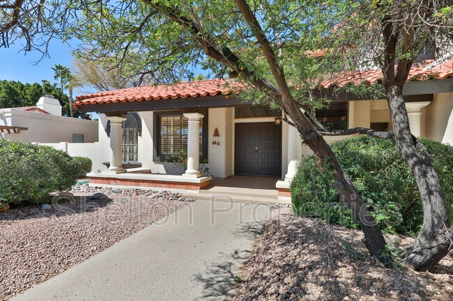 Photo - 2708 E Leonora St