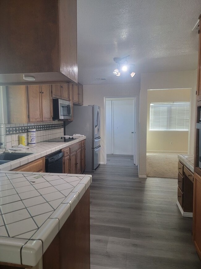 Photo - 3 Bed / 2 Bath Home with Pool, RV Parking & Private Balcony