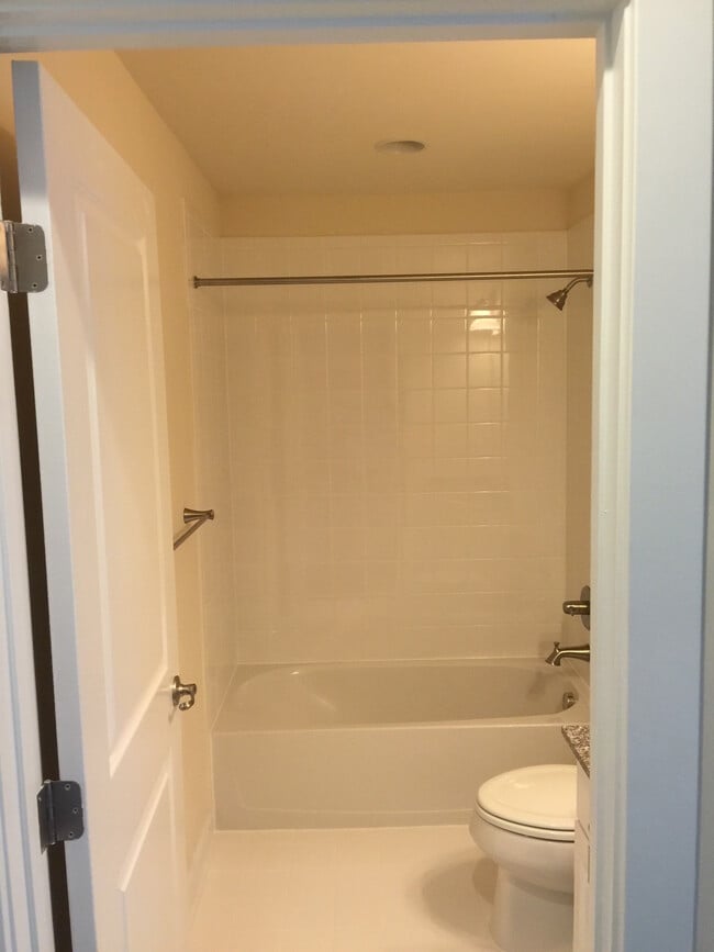 Bathroom - 5473 Stream Bank Ln