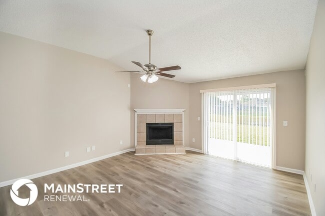 Photo - 542 Ashcroft Landing Dr