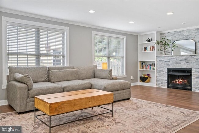 Photo - 2819 Summerfield Rd