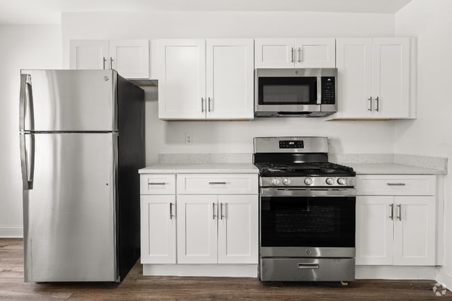 Building Photo - 5 Siegel St Unit 5 Siegel St Bristol RI 02809 Rental