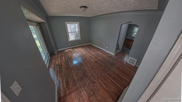 Photo - 18411 Grandville Ave