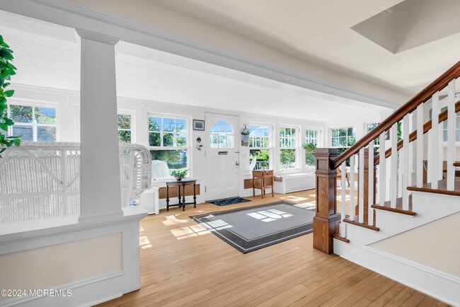 Building Photo - 424 Burlington Ave