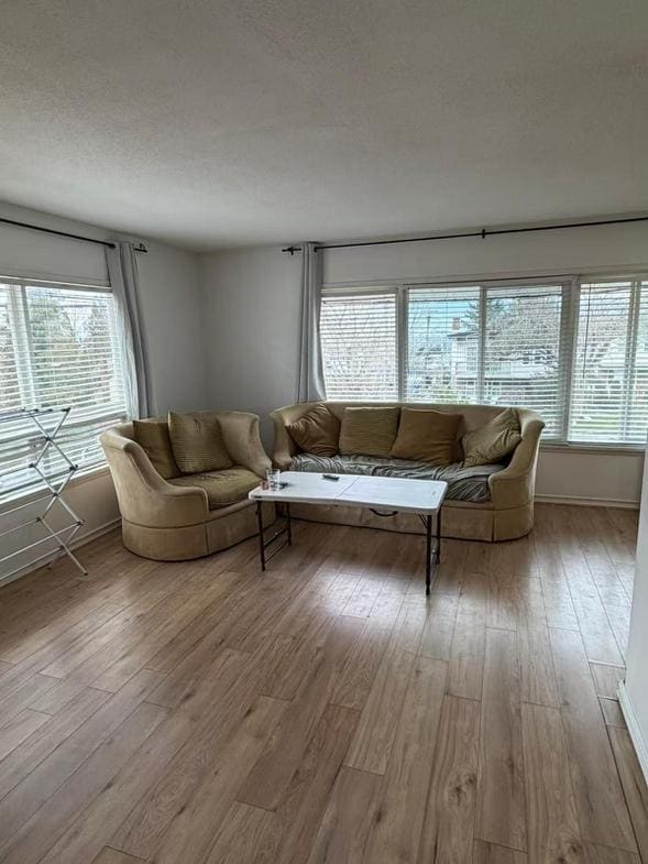 Building Photo - 3 bedroom in Vancouver BC V5N 5H8
