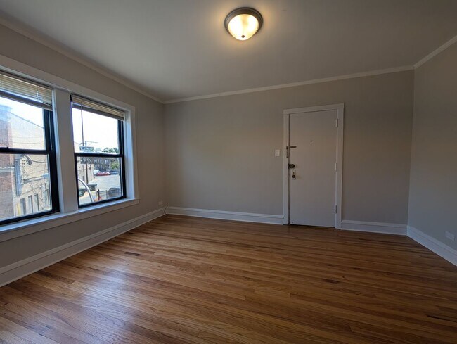 Photo - 2714 N Spaulding Ave Unit 2II
