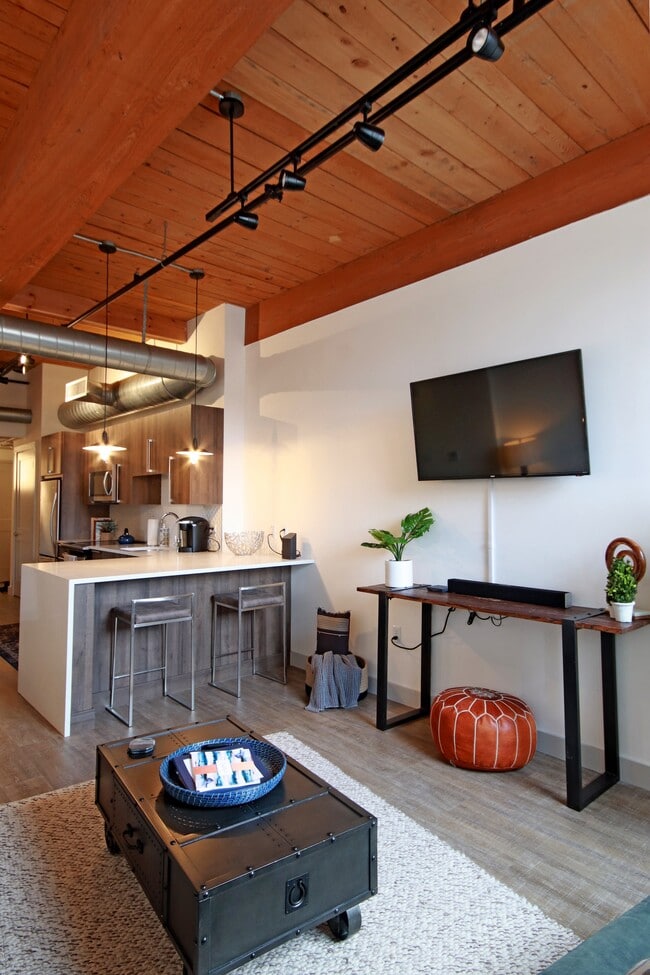 Photo - 165 Thorndike Street