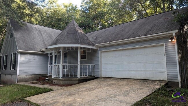 Building Photo - 1378 Cambridge Dr Rental