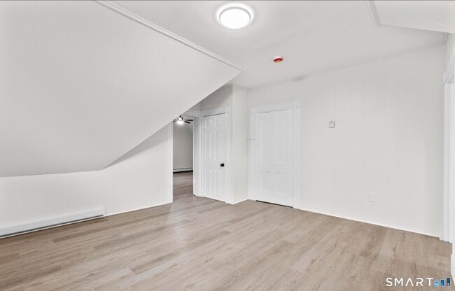 Photo - 32 Lamberton St