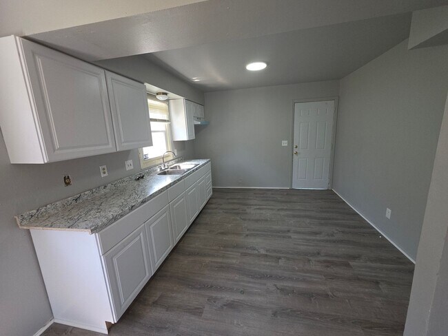Photo - 6627-6629 N 105th St Unit 6627