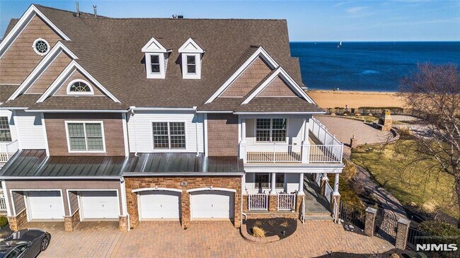 Photo - 76 Raritan Reach Rd