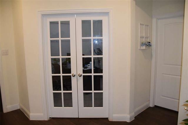Photo - 414 Parkford Dr