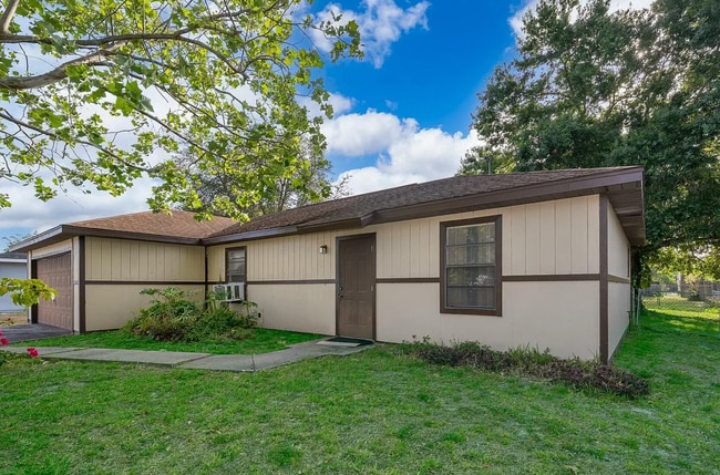 Photo - 721 Highland Ave NW