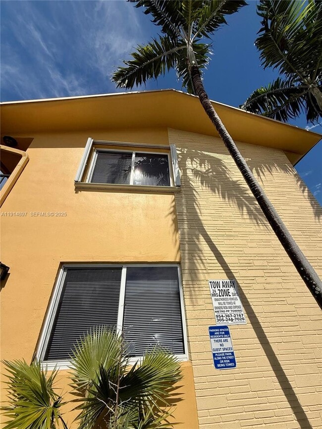 Photo - 1733 Mayo St Unit 9