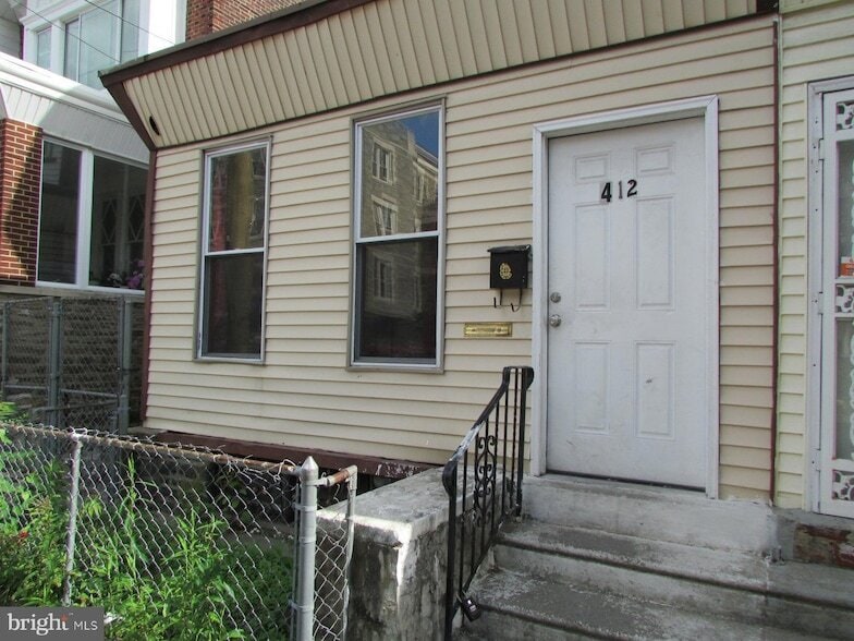 Photo - 412 Lindley Ave