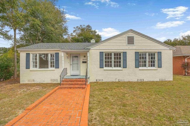 Building Photo - 830 W Moreno St