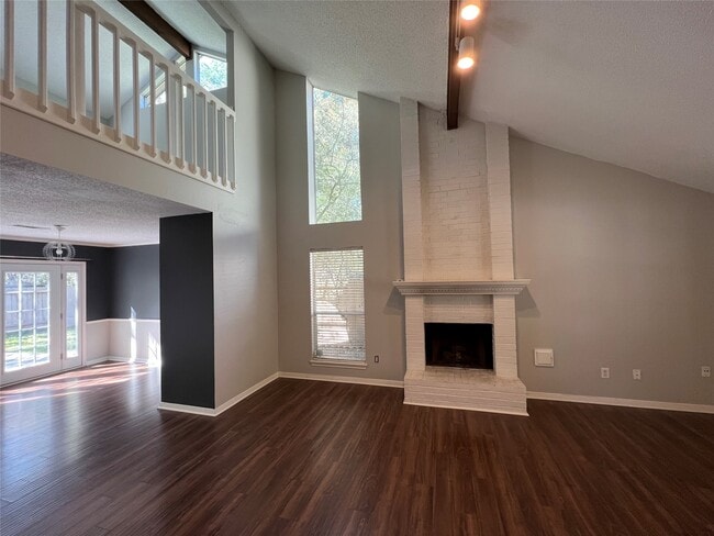 Photo - 38 Meadow Cove Dr