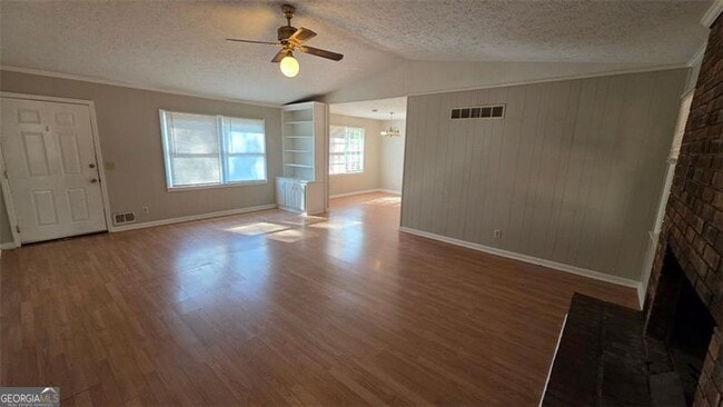 Photo - 1824 Poinsetta Dr