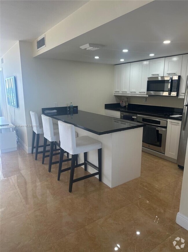 Building Photo - 18031 Biscayne Blvd Unit 1601 Rental