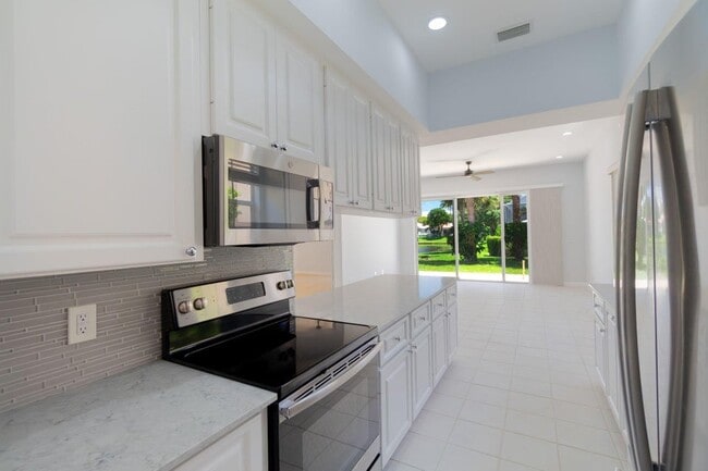 Building Photo - 4786 Blossom Dr Rental
