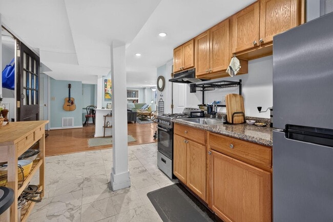 Photo - 4715 Piney Branch Rd NW Unidad A