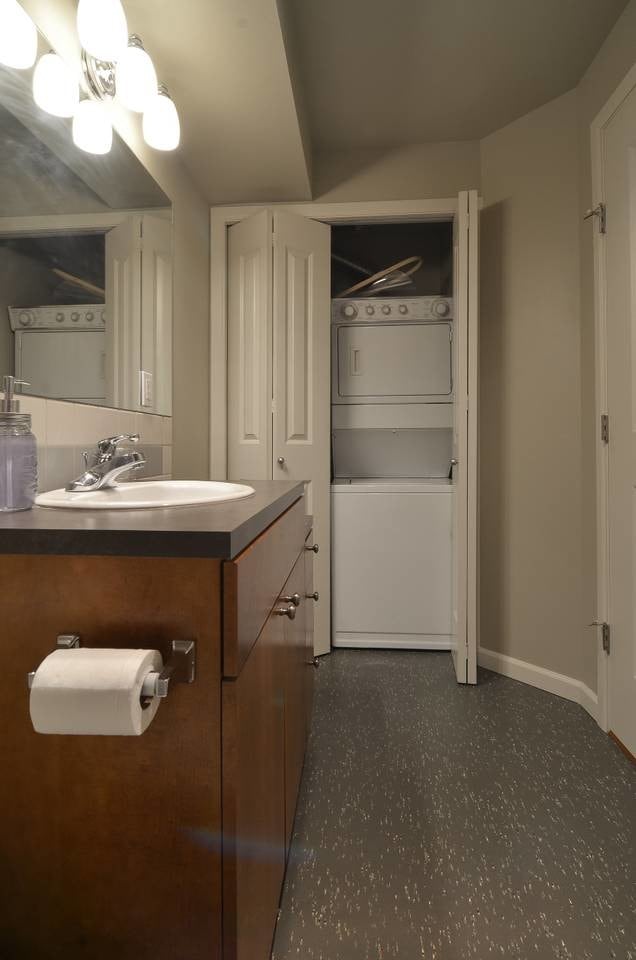 124 Bellevue Ave E Unit 500
