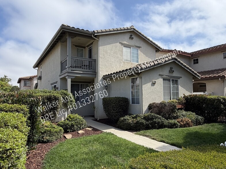 2220 Nightshade Ln