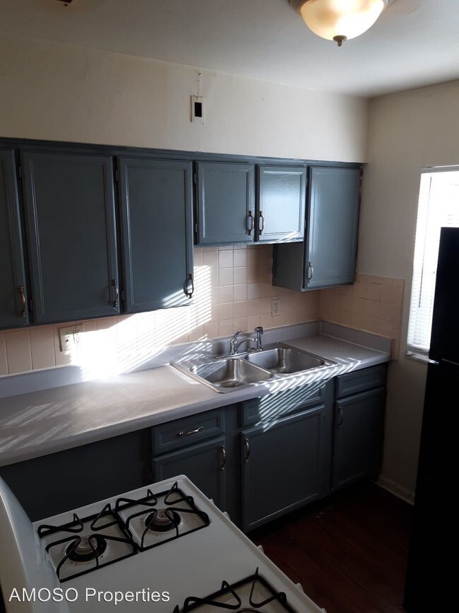 Photo - 3 br, 1 bath House - 10062 Balboa Dr.