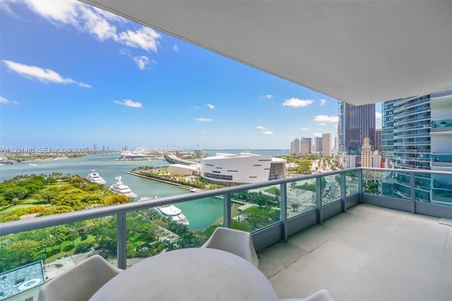 Building Photo - 900 Biscayne Blvd Unit 2104