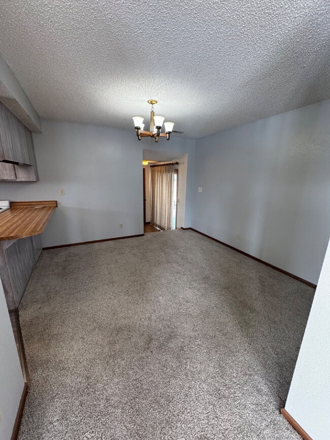 Photo - "Charming 2-Bedroom Retreat with Ample Space in Wichita's Serene South Willo-Esque Court!"