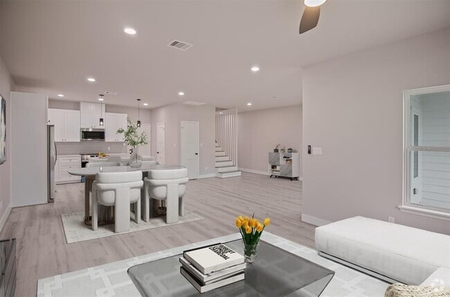 Building Photo - 12310 Glenview Dr Rental