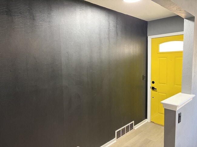 Photo - 5800 NW 45th St