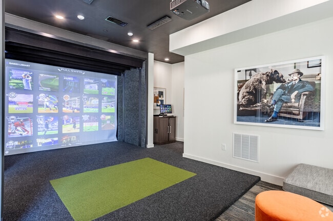 The Crest at South Point: Clubhouse Golf Simulator
