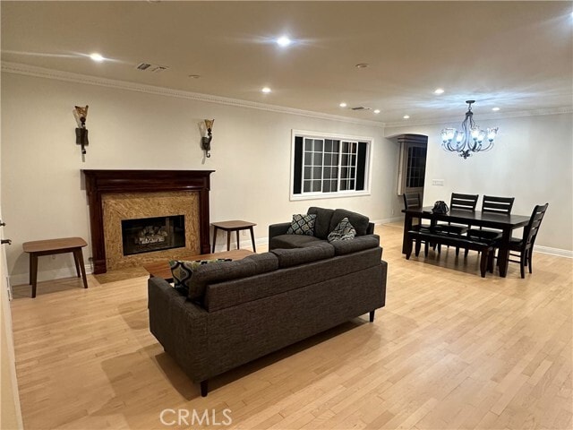 Photo - 2065 Watson St