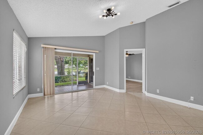 Photo - 9220A Vineland Ct