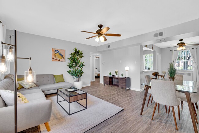 Building Photo - Hampton Gardens Rental