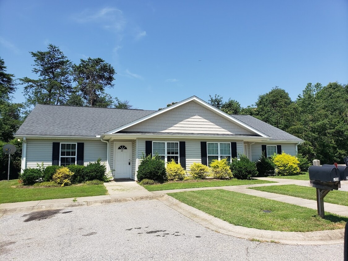 Photo - 209 Mountain Gap Rd (Taylors, SC)