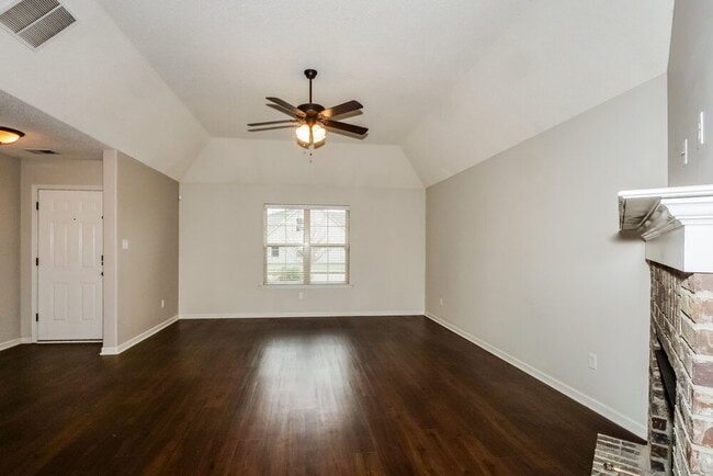 Photo - 9470 Eckley Pl