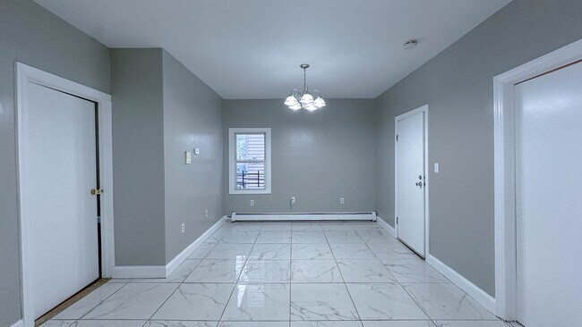 Photo - 165 Winfield Ave Unidad 4