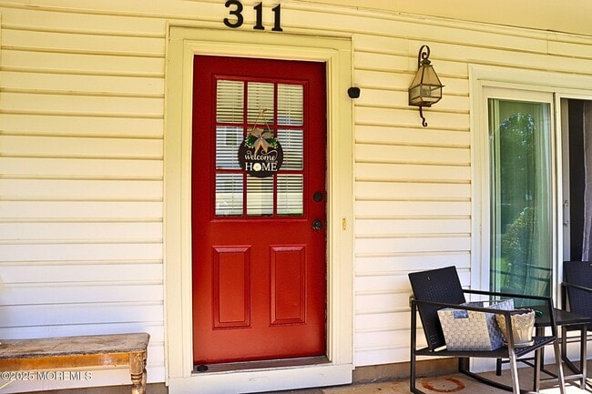 Photo - 311 Tulip Ln