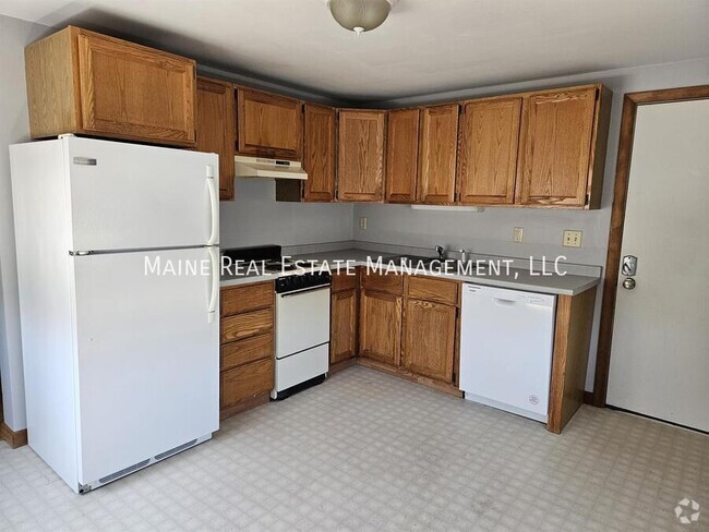 Building Photo - 944 Fuller Rd Rental