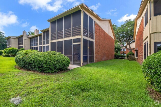 Building Photo - 3207 Shamrock St N Rental