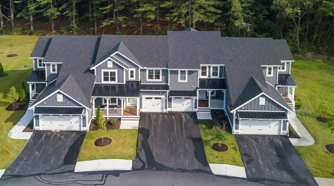Photo - 19 Lily Pond Ln Townhome