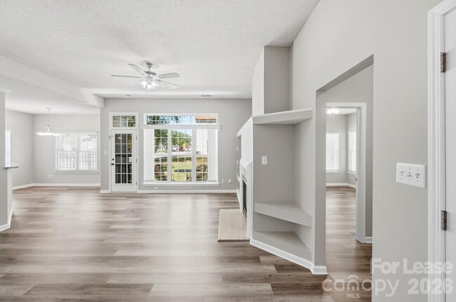 Photo - 13931 Dingess Rd