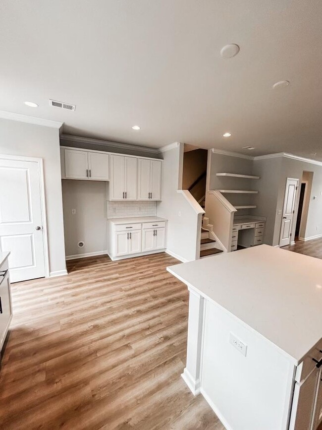 607 Southview Ln