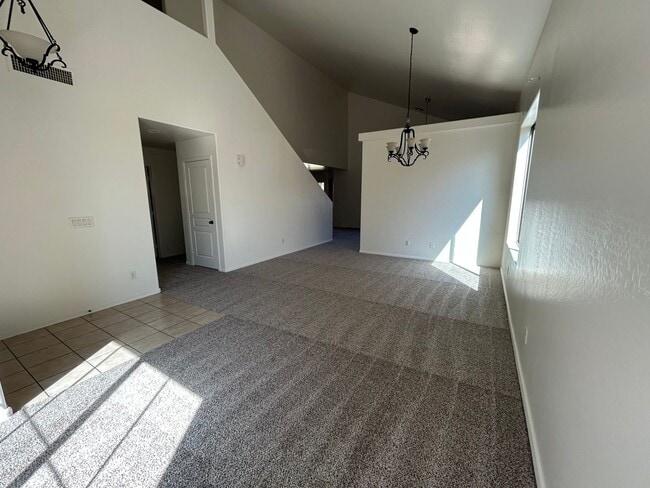 Photo - 2640 E Silversmith Trail